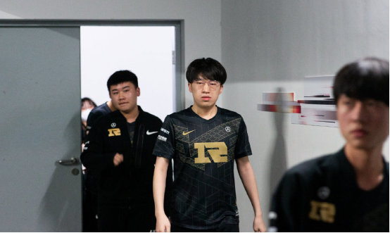 山东高速男 山东高速男