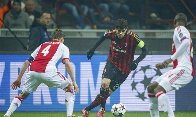 在职业足球 在职业足球