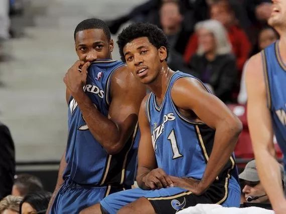 视觉小说的 视觉小说的