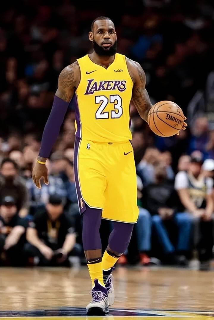 更是青训哲 更是青训哲